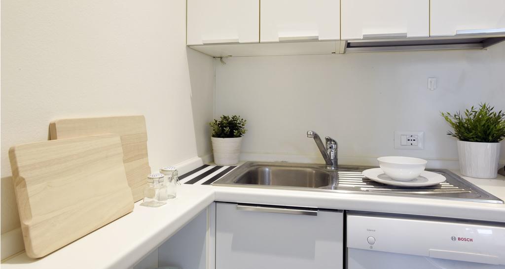 Brera'S Gem 3 Apartment Milan Exterior photo